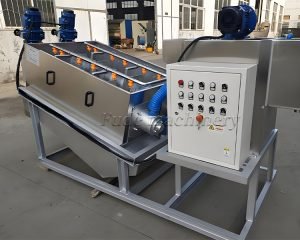 What wastes can a stacked screw separator process?